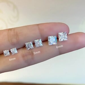 Princess cut Diamond stud -silver
